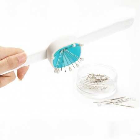 Magnetic wrist pincushion -...