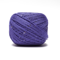 Filato Aurora viscosa naturale - Viola con paillettes, gomitolo visto di lato