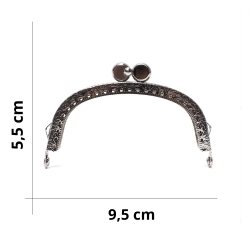 Clik-Clak metal bag closure...